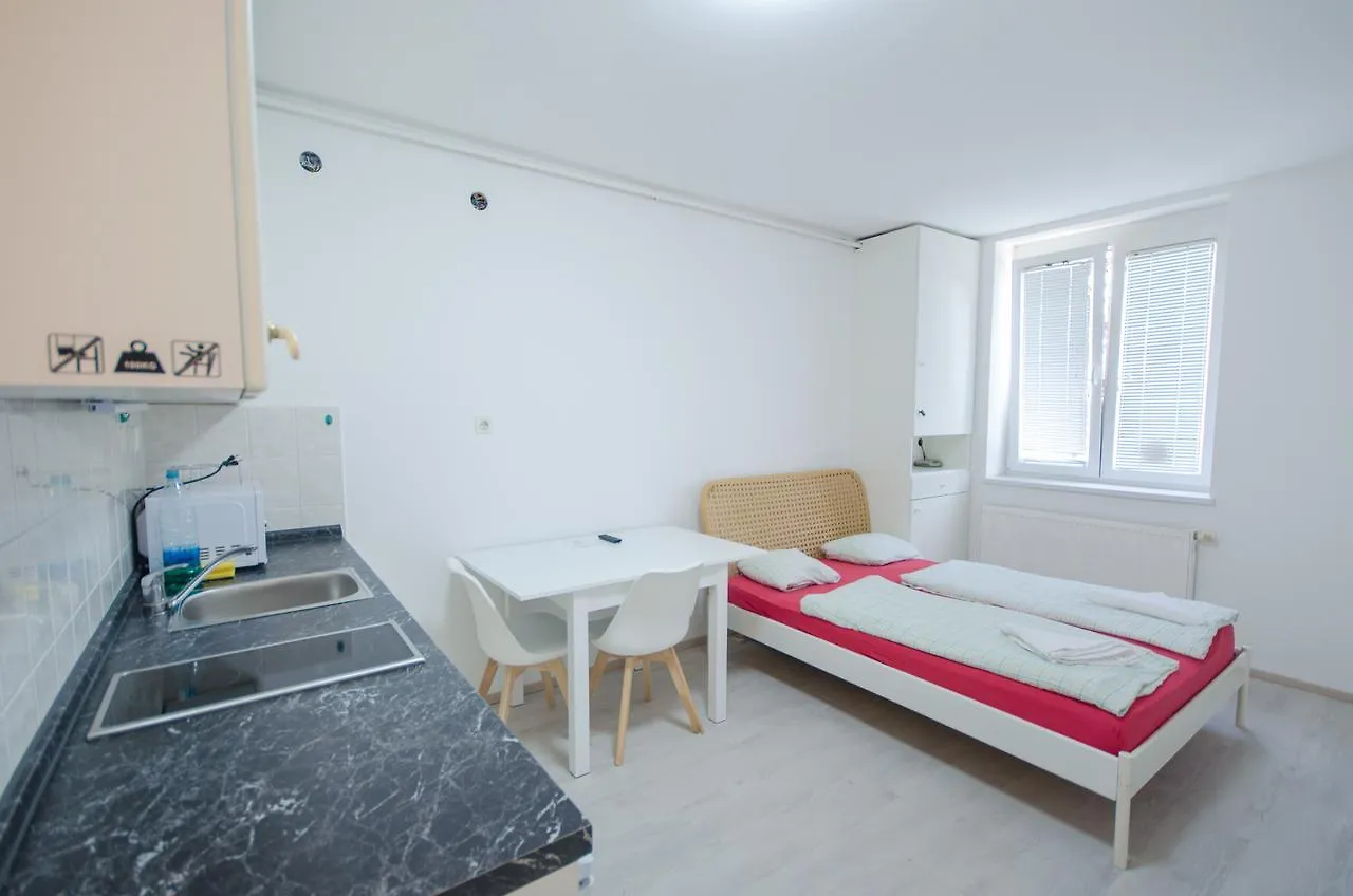 לובליאנה Apartment Trzaska With Free Parking סלובניה