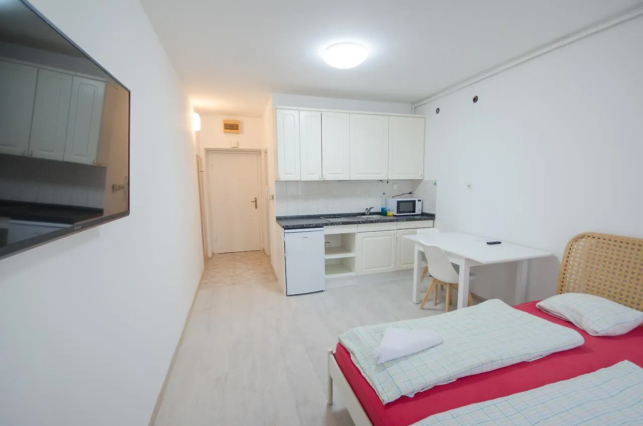 לובליאנה Apartment Trzaska With Free Parking סלובניה