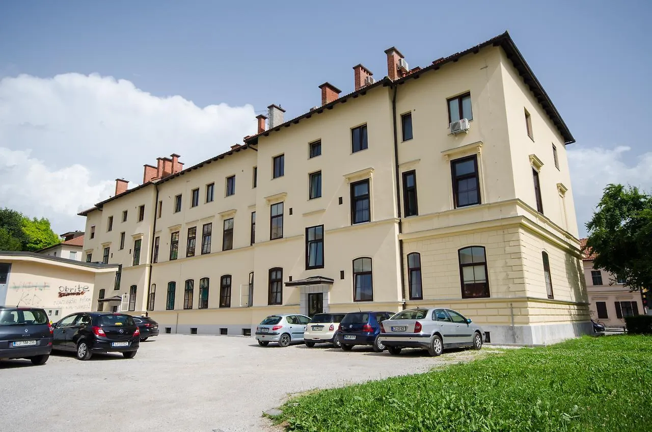 Apartment Trzaska With Free Parking Liubliana