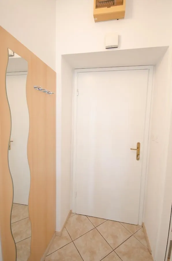 Apartment Trzaska With Free Parking