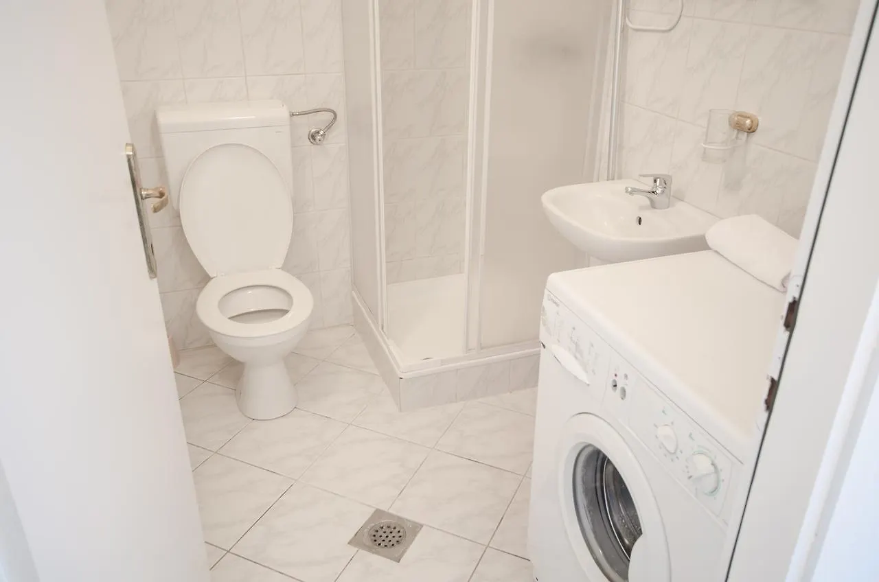 Apartment Trzaska With Free Parking 0*, Ljubljana